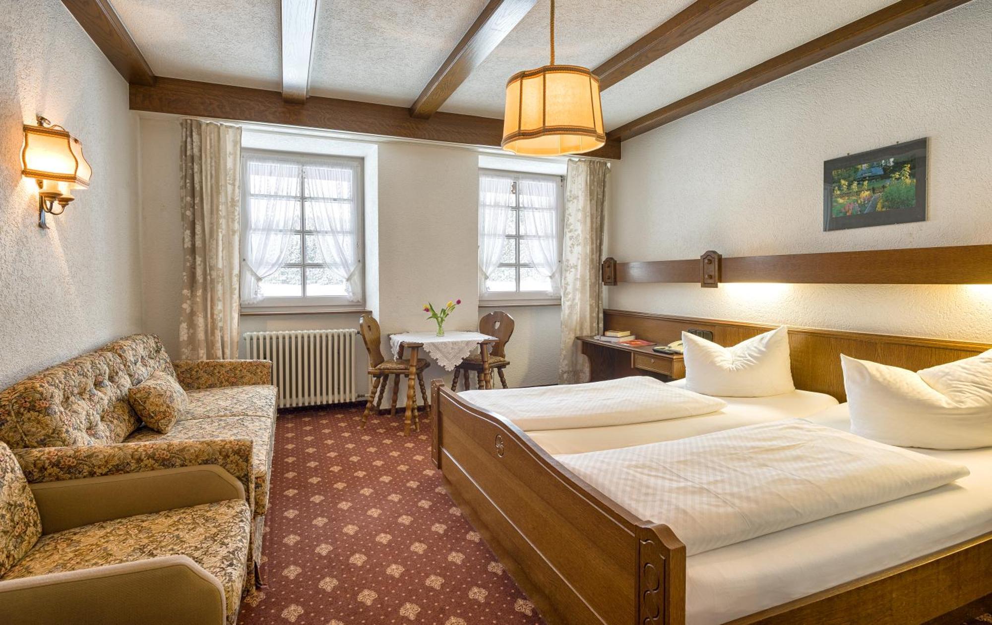 Zur Traube Schwarzwaldhotel & Restaurant Am Titisee Занкт-Мерген Екстер'єр фото